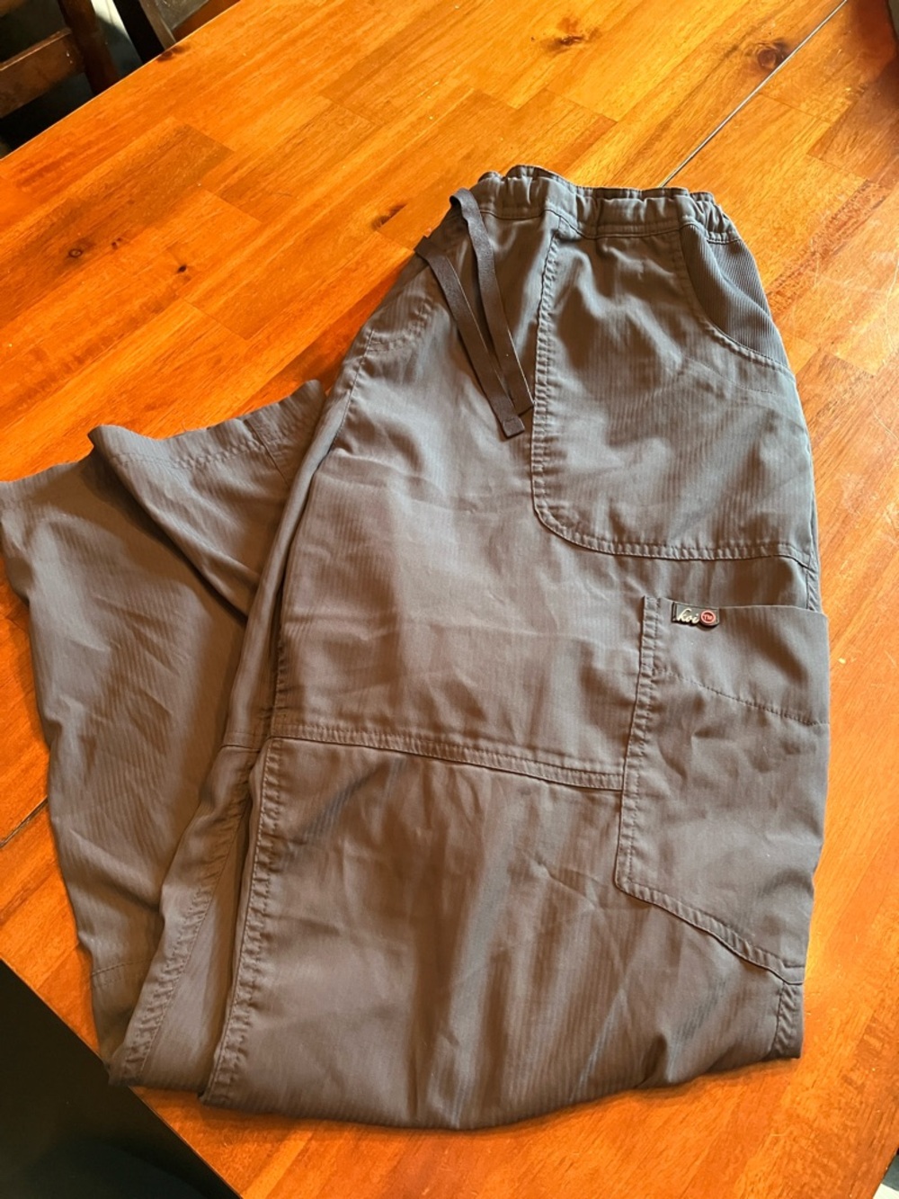 Woman’s Utility Scrub Pants in Charcoal Gray